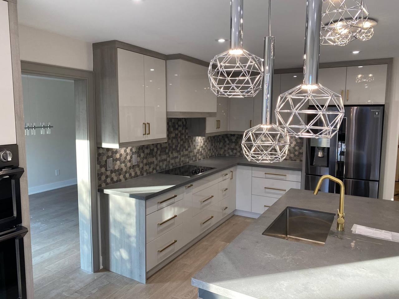 Solitechman Electrical inc. ECRA #7017210 photo 1